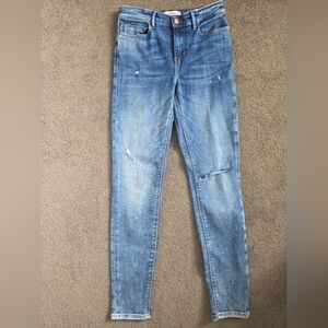 ⭐️GUESS Womans Skinny Distressed Jeans Size 26